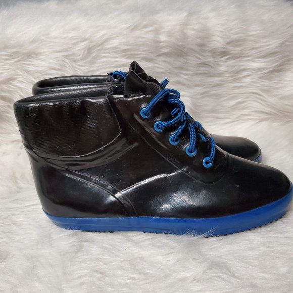 Vintage Women's Black Duck Boot Korea, 9 - Picture 2 of 6